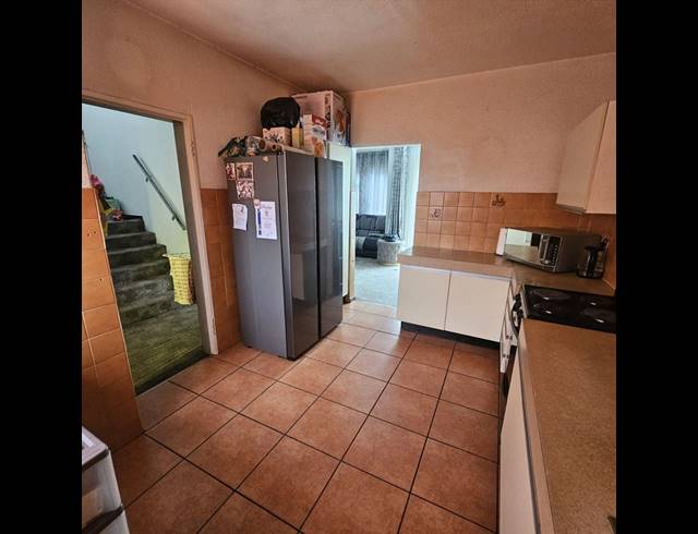 2 BEDROOM APARTMENT FOR SALE IN BIRCHLEIGH
